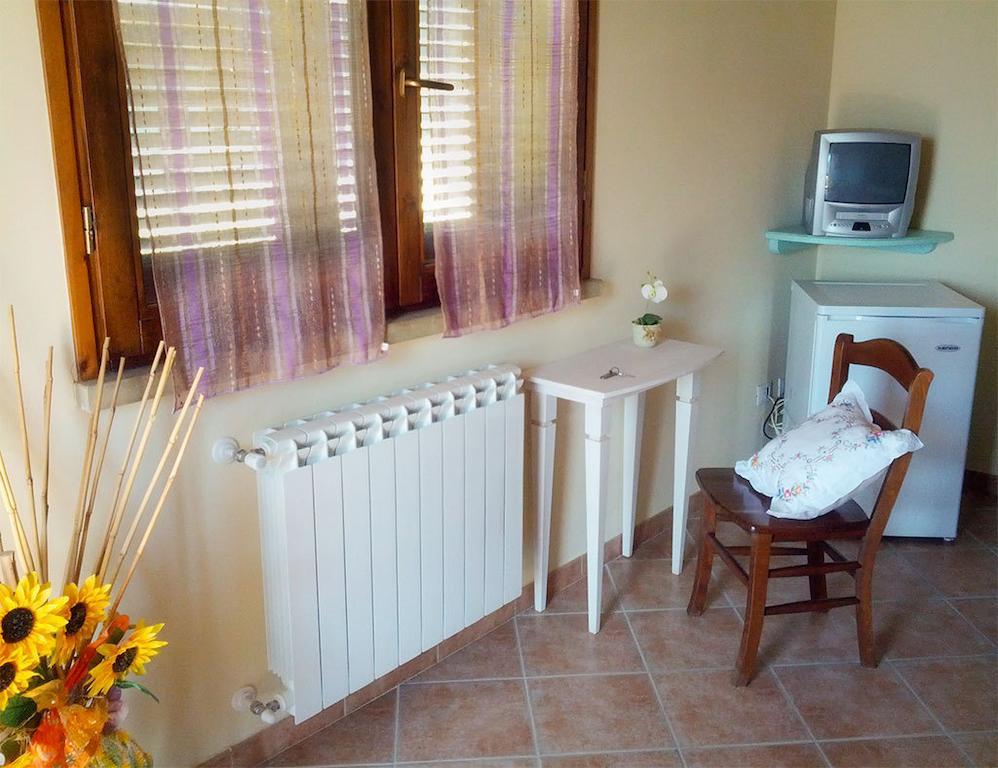 Agriturismo Il Canterino Guardistallo Esterno foto