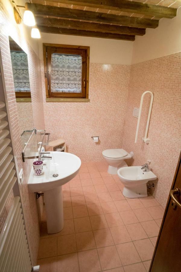 Agriturismo Il Canterino Guardistallo Esterno foto