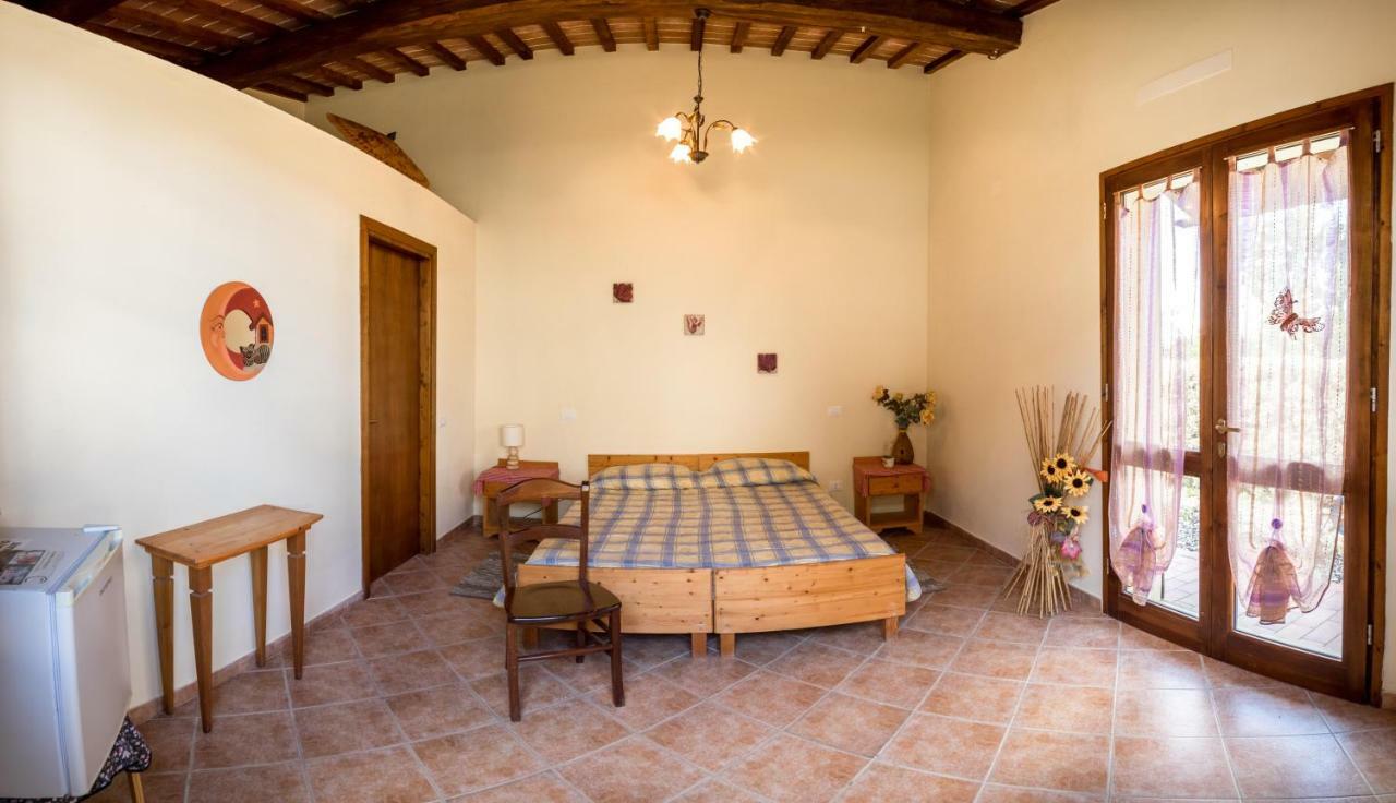 Agriturismo Il Canterino Guardistallo Esterno foto